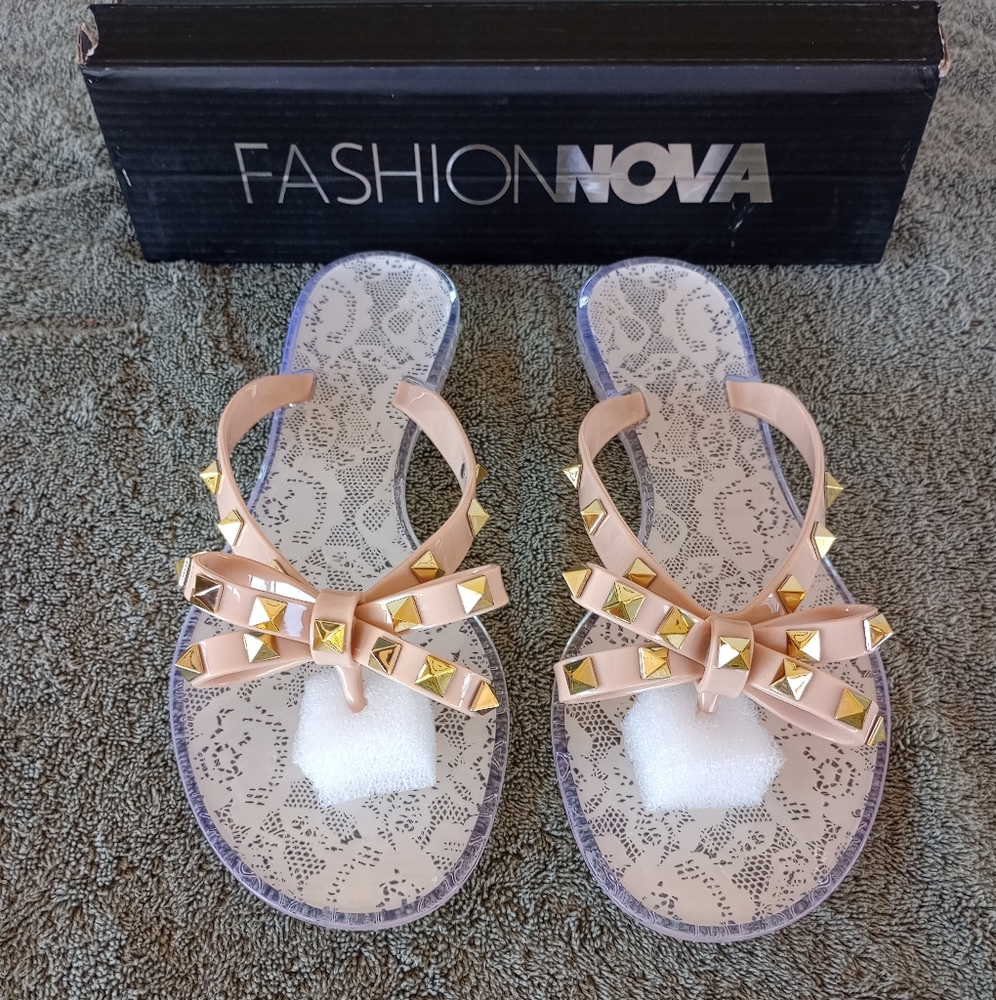 Fashion Nova Summer Romance Studded Flat Sandals Nude Sz 8